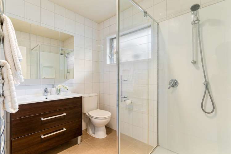 1/6 Hythe Terrace Mairangi Bay_10