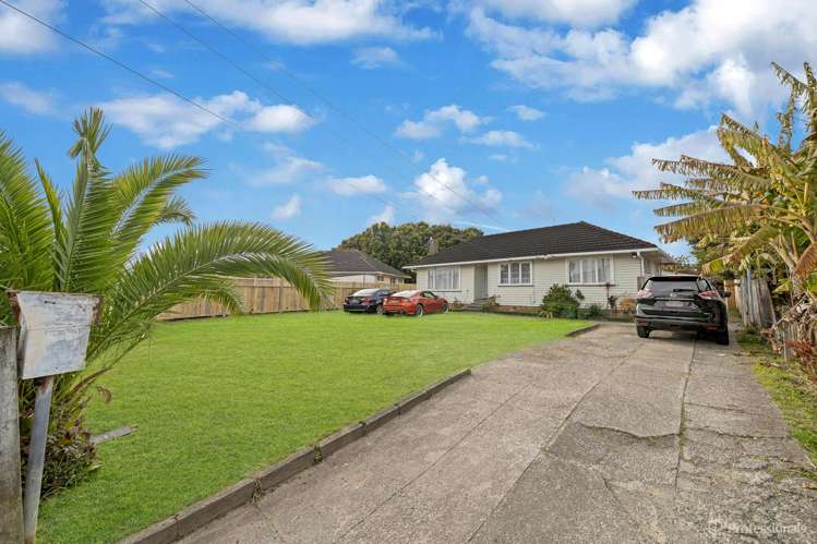 17 Kairanga Street Mangere East_1