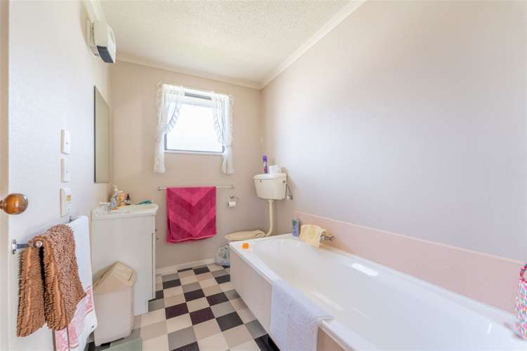 61 Denmark Street Temuka_14