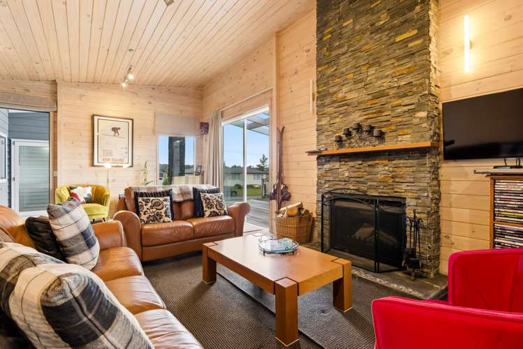 32A Mackenzie Street Waimarino_6