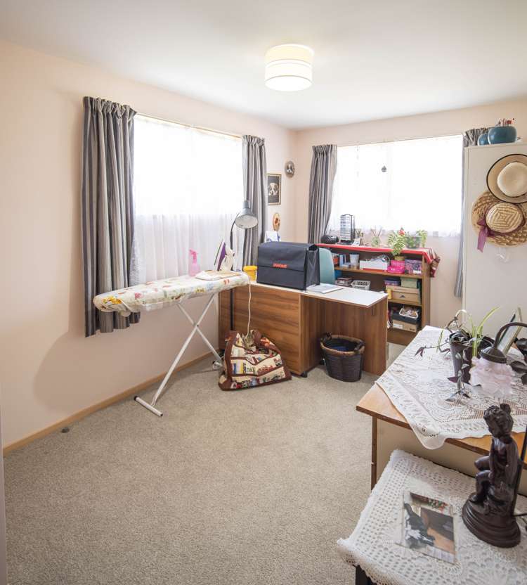 53 Maudes Road Deborah_17