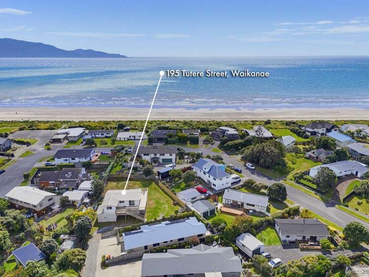 195 Tutere Street Waikanae Beach_26