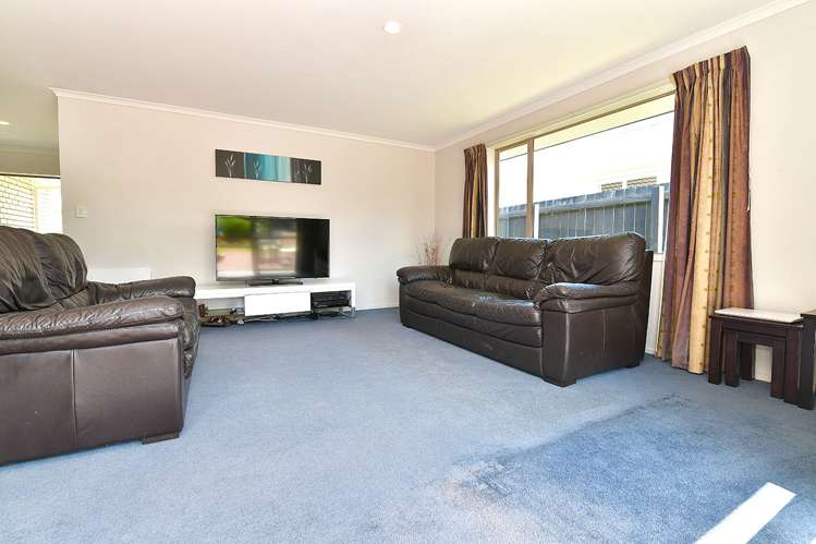 16 Aitkenhead Court Parakai_22