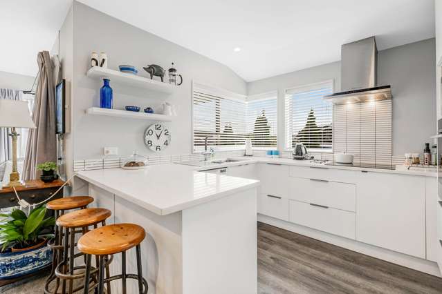 45 The Grove Red Beach_1