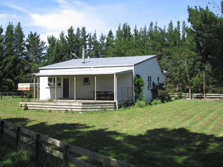 1433 State Highway 3 Turakina_14
