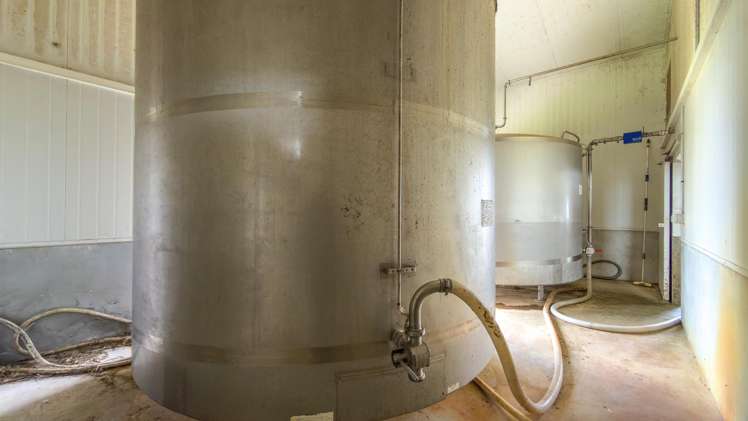 156 Front Miranda Road Waitakaruru_8