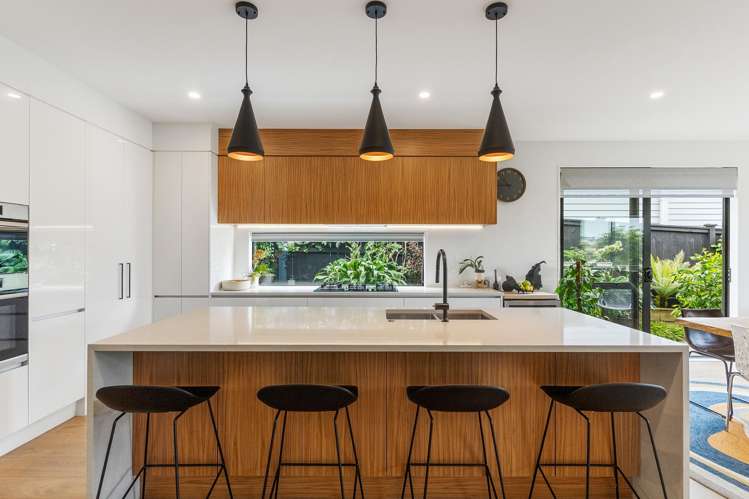 2 Tawatawa Street Long Bay_2