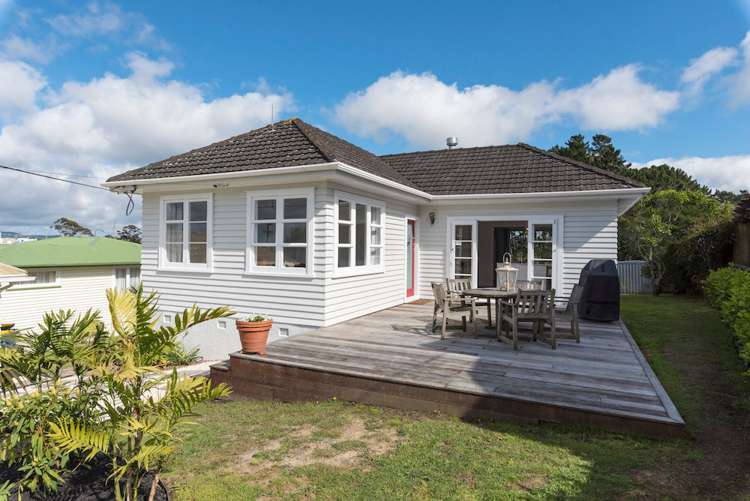 3 Celsmere Lane Te Atatu Peninsula_0