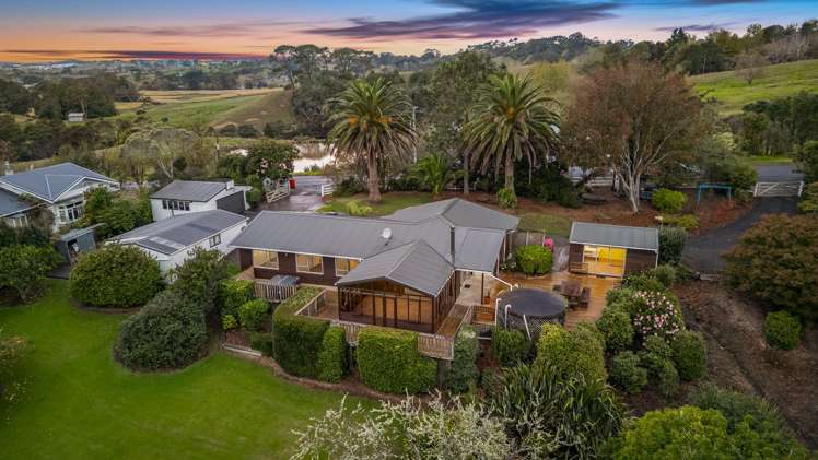 25 Hawkes Access Road Waitoki_23