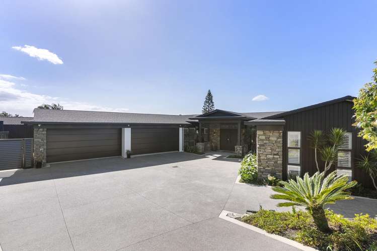 76 Bramley Drive Farm Cove_44