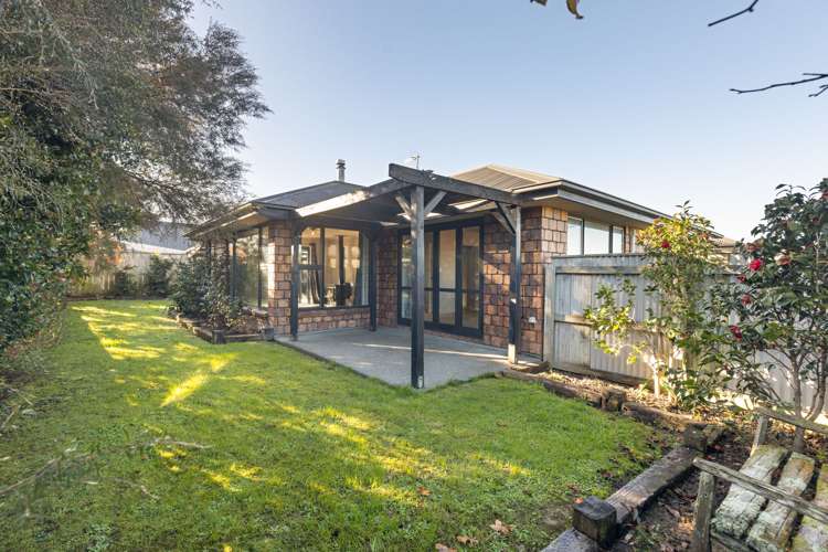 6 Galea Grove Kelvin Grove_29