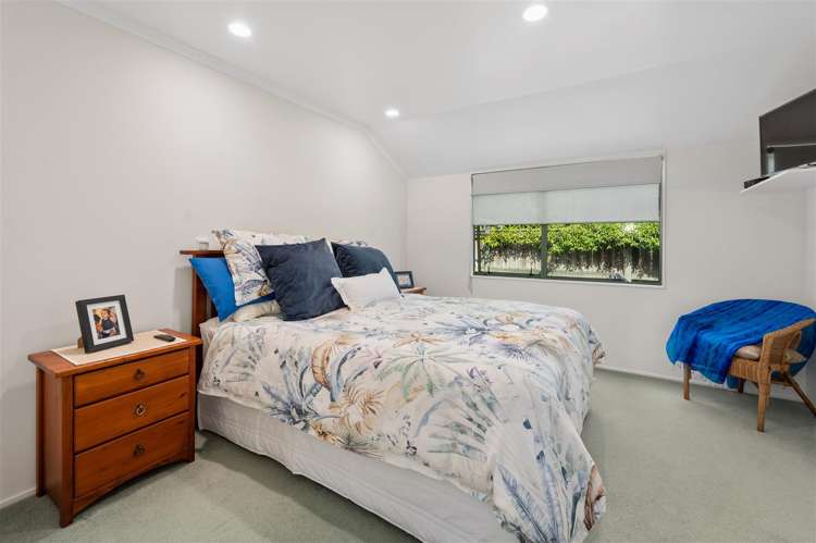 57 Basley Road Owhata_10