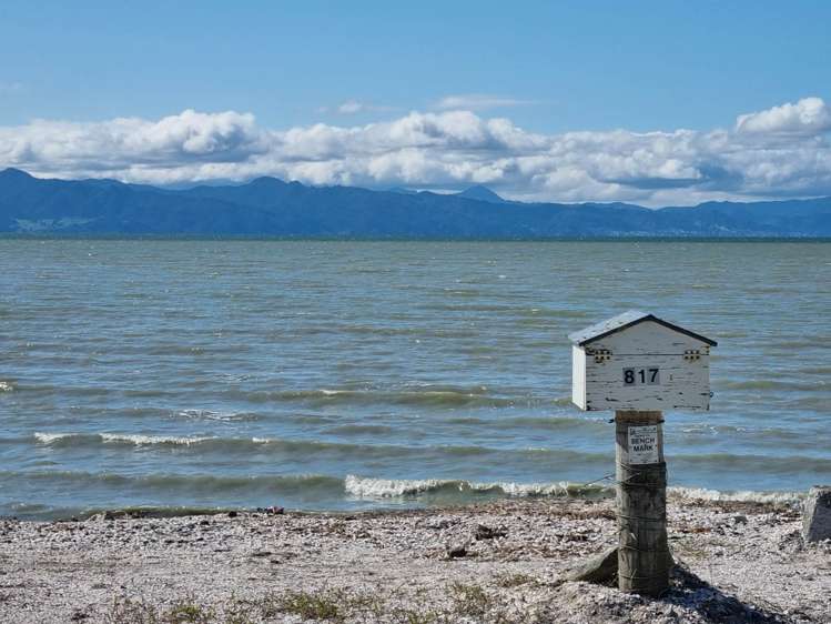 817 East Coast Road Kaiaua_17