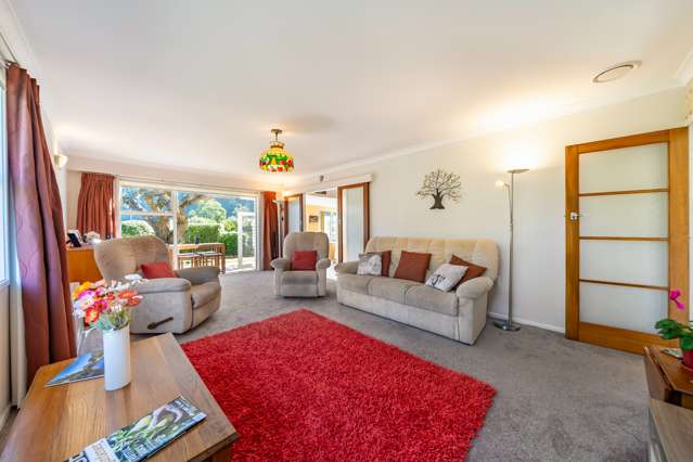 7 Moehau Grove Trentham_2