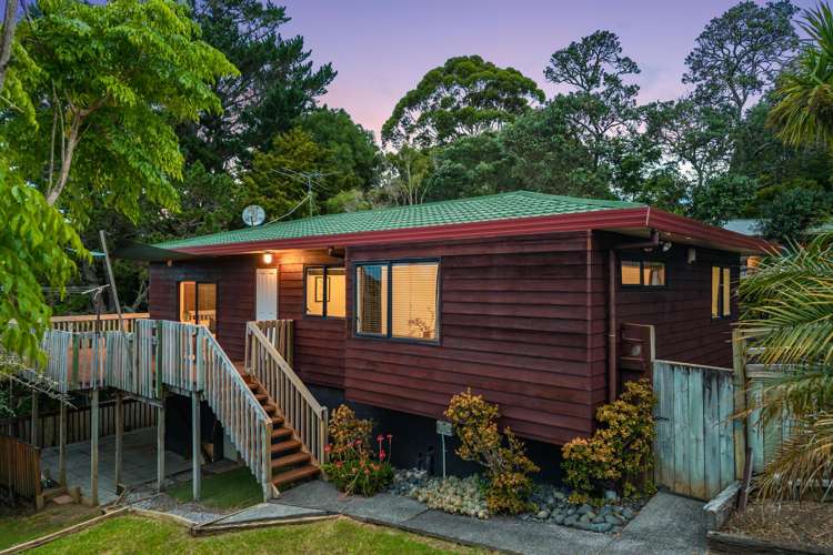 90C Rosier Road Glen Eden_16