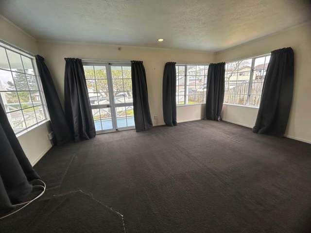 12 Coubray Place Botany Downs_2