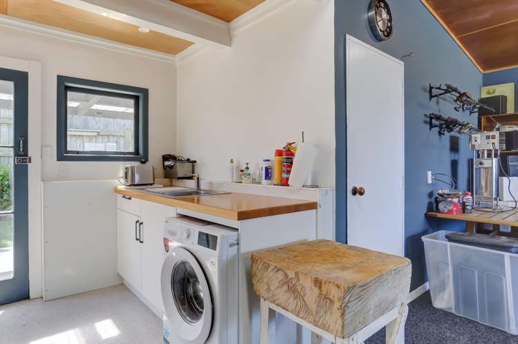 8 Nukumaru Parade Waiinu Beach_25