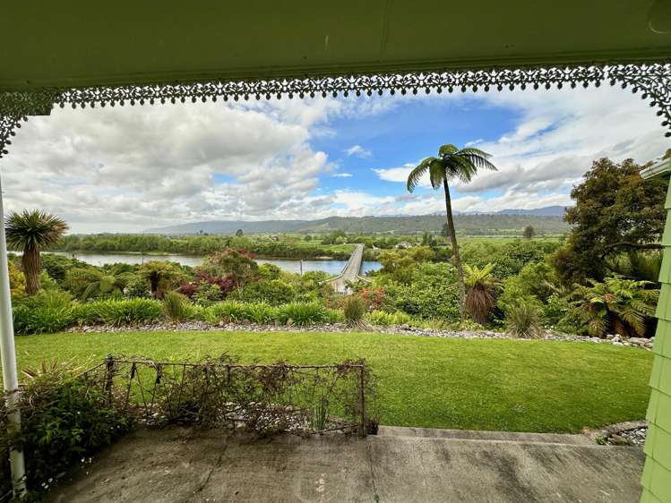 4 Arapito Road Karamea_24