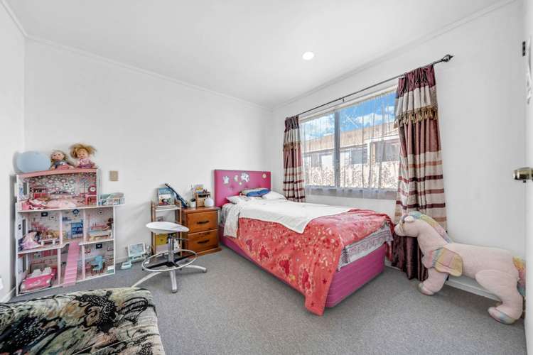 28 Matthews Road Flat Bush_10