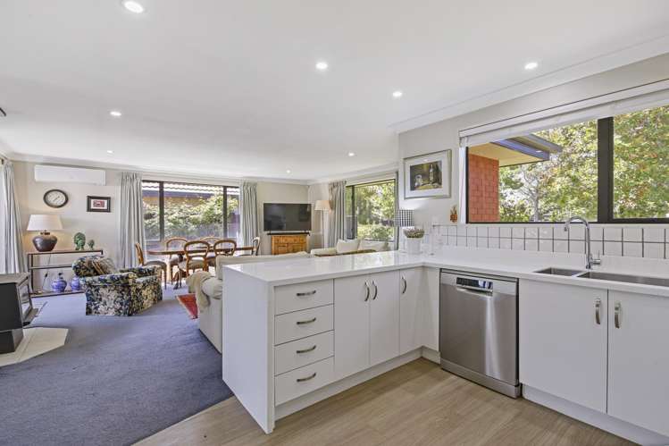 21 Riverwood Boulevard Redwood_9