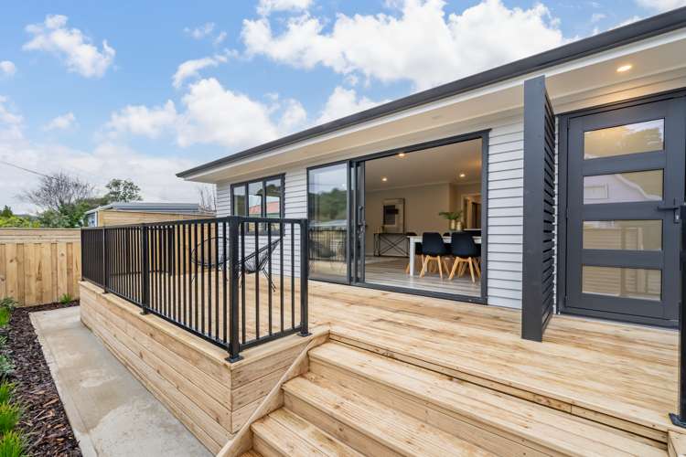 61 Dover Road Wainuiomata_23