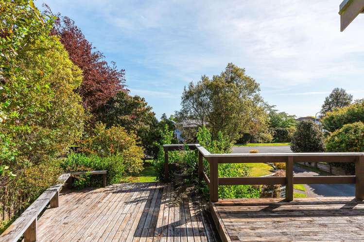 64 Shepherd Road Waipahihi_16