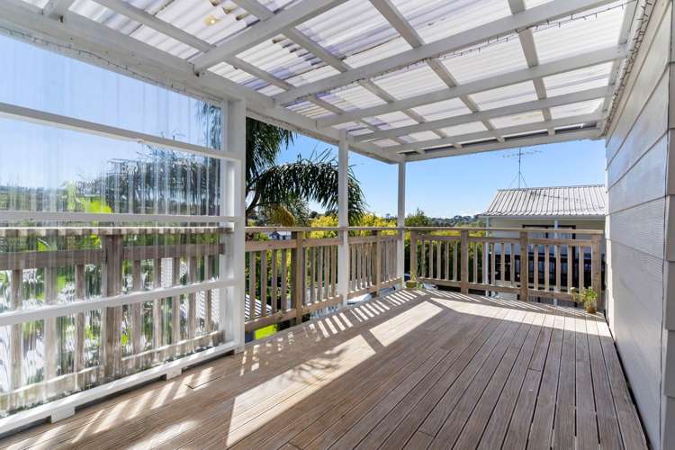 2/62 Trias Road Totara Vale_15