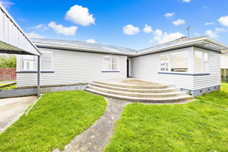 47 Sutton Crescent Papakura_11