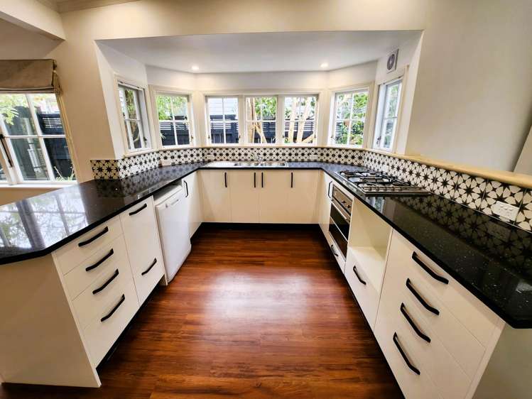 3 Huia Street Devonport_12