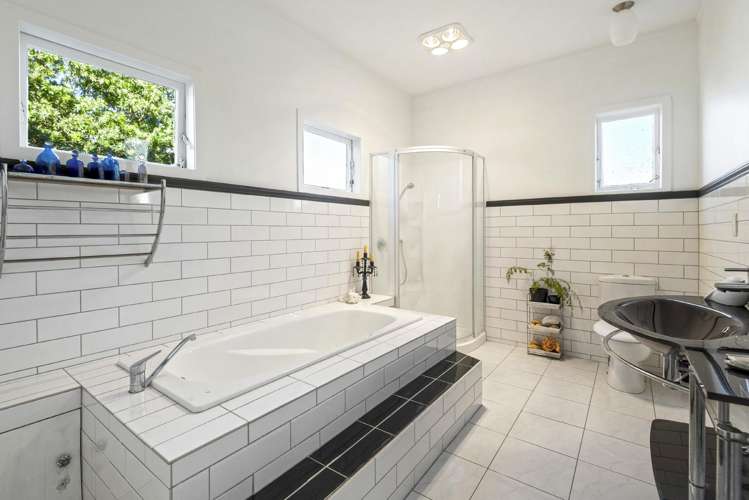 1/18 Gladstone Road Northcote_13