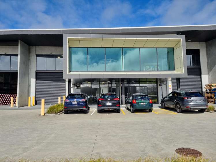 2/20 Highgate Parkway Silverdale_1