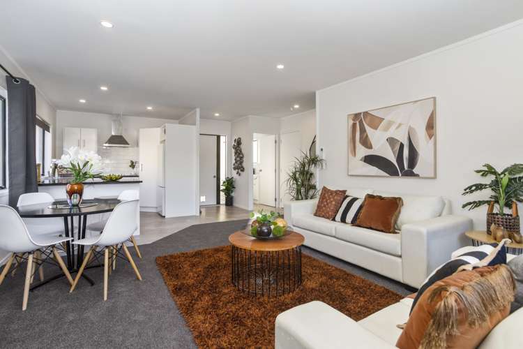 3/20 Gossamer Drive Pakuranga Heights_6