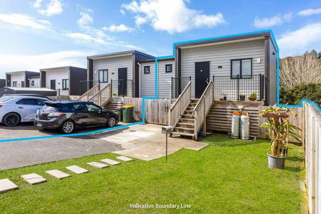 Private oasis in the heart of Papakura.