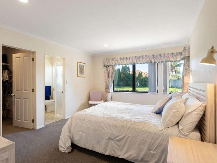 6 Bahamas Key Papamoa_10