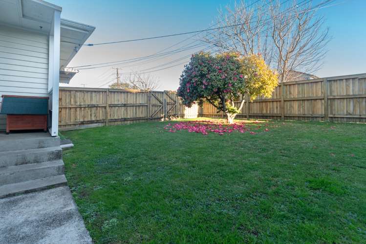 1/11 Henwood Road Mangere East_7