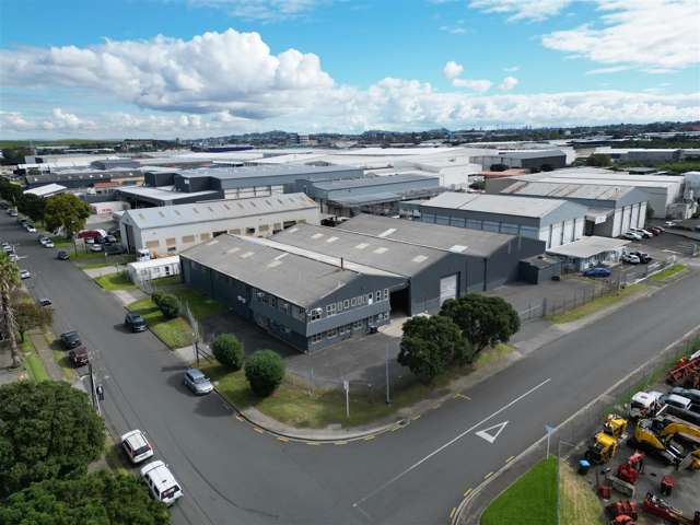 CBRE | Heavy Zoned Site in Mt Wellington