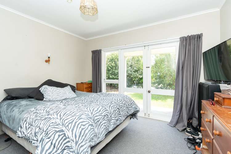 24 Southsea Crescent Silverdale_12
