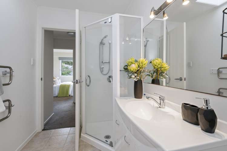 9 Serrata Place Browns Bay_30