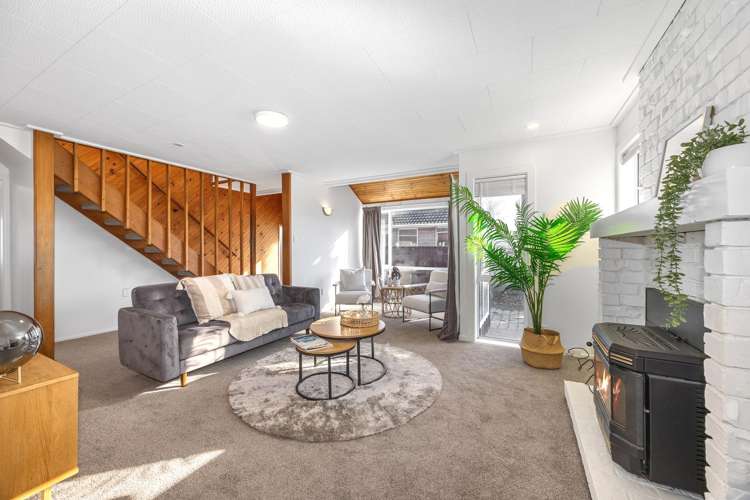 33 Frensham Crescent Woolston_2