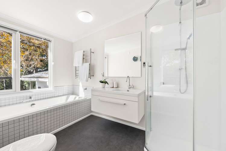 48 Gurney Road Kelson_20