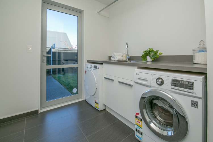 49 Waterstock Way Parklands_11