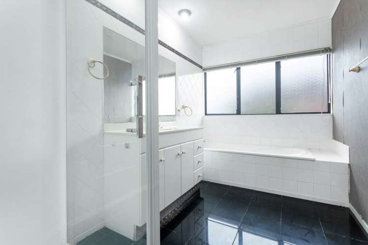 2/24 Miro Street New Lynn_5