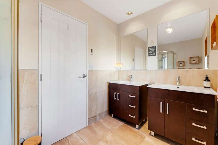 23 Terrasini Drive Flat Bush_29