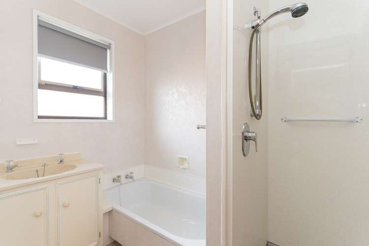 68 Warwick Street Feilding_13