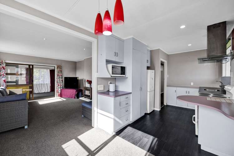 7 Kelvin Place Westown_2