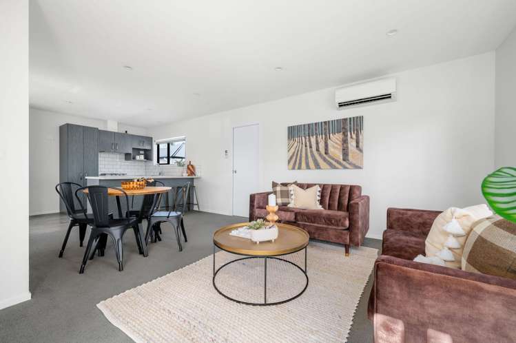 1/74 Claude Street_5