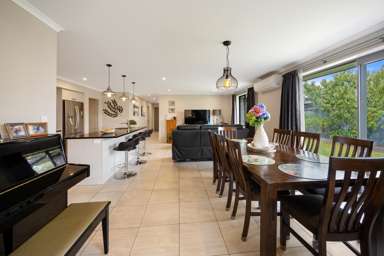 20 Sir Lincoln Drive_2