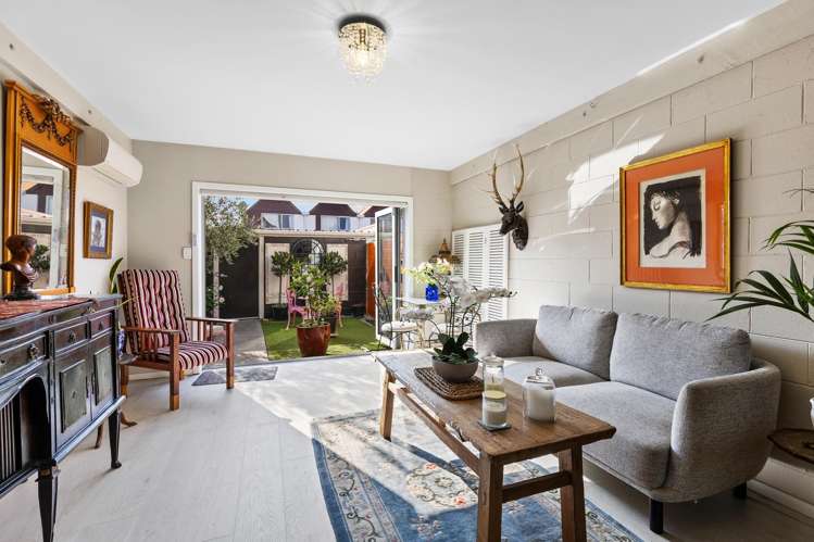 1/27 Buffon Street Waltham_5