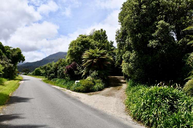 406 Arapito Road Karamea_27