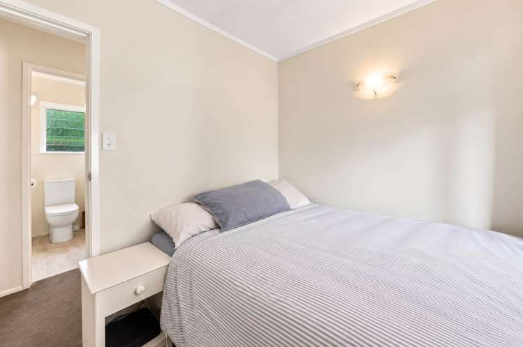 2/7 Owens Road Devonport_16